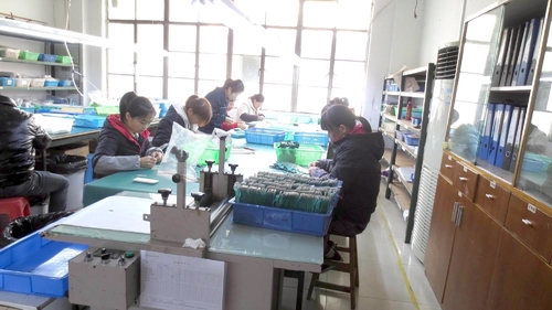 Latest company Solutions about Assembly/Pasting and Storage of Membrane Switch in Lunfeng